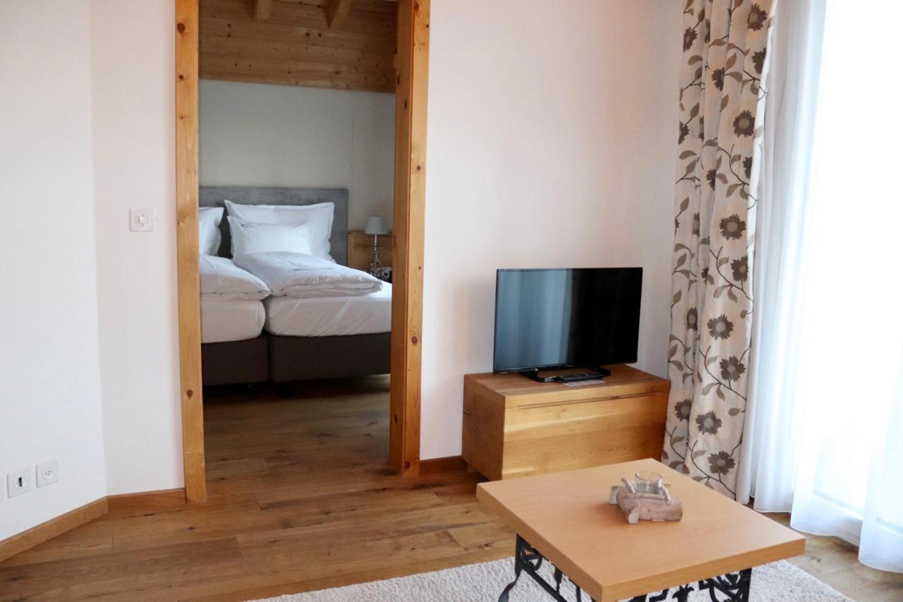Hotel Spescha レンツァーハイデ エクステリア 写真